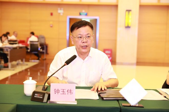 完美体育：“科创中国”氢能与氢发动机科技服务团项目启动会在南宁成功召开(图2)