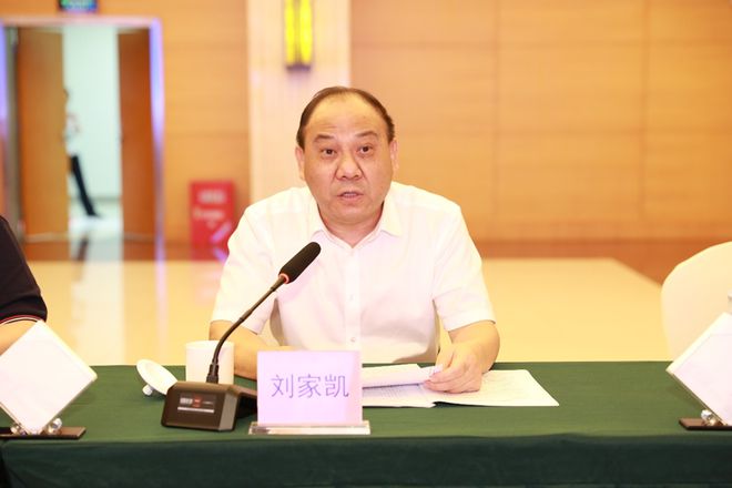 完美体育：“科创中国”氢能与氢发动机科技服务团项目启动会在南宁成功召开(图3)