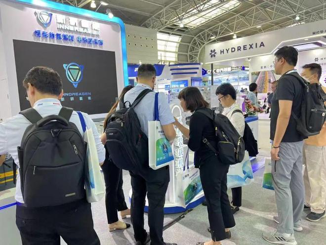 金普企业惊艳亮相2024国际氢能与燃料电池汽车大会暨展览会！(图3)