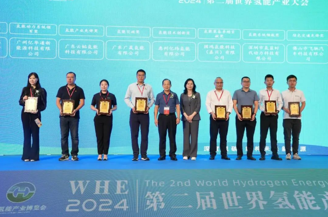 完美体育：飞驰科技燃料电池汽车亮相世界氢能产业博览会(图5)