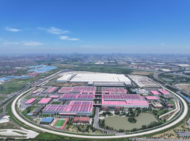 江淮汽车荣获中国工业碳达峰“领跑者”荣誉称号(图1)