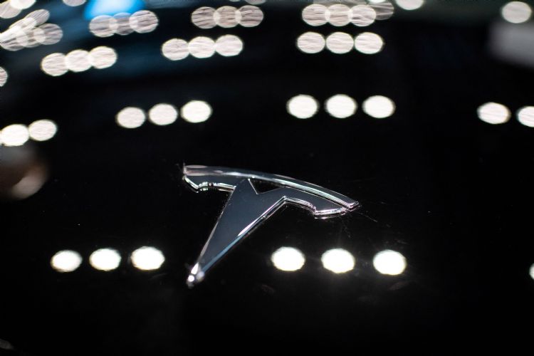 完美体育：Tesla氢燃料电池车2024上路3大观察点(图1)