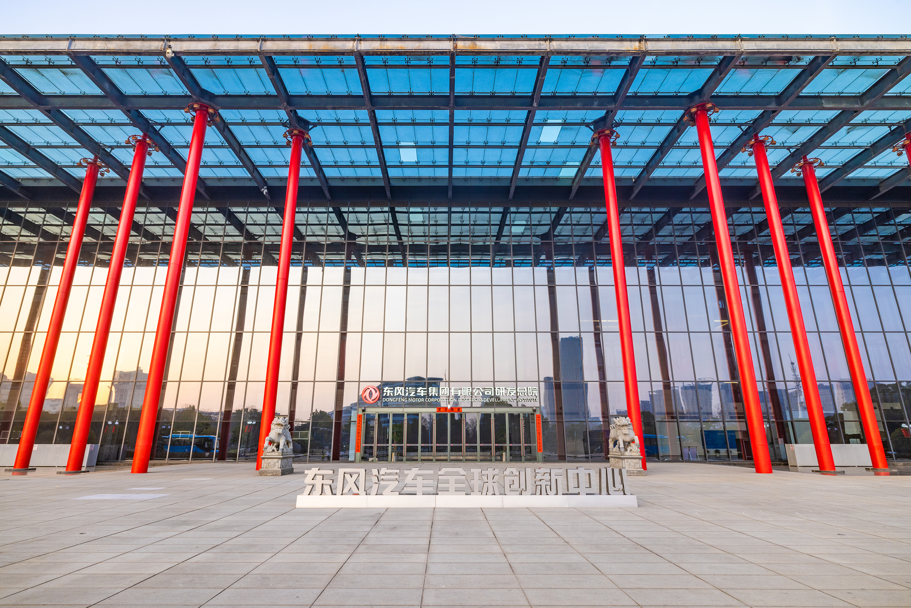 “武汉造”汽车集中亮相车谷用车谷汽车消费券最高可优惠6000元(图2)