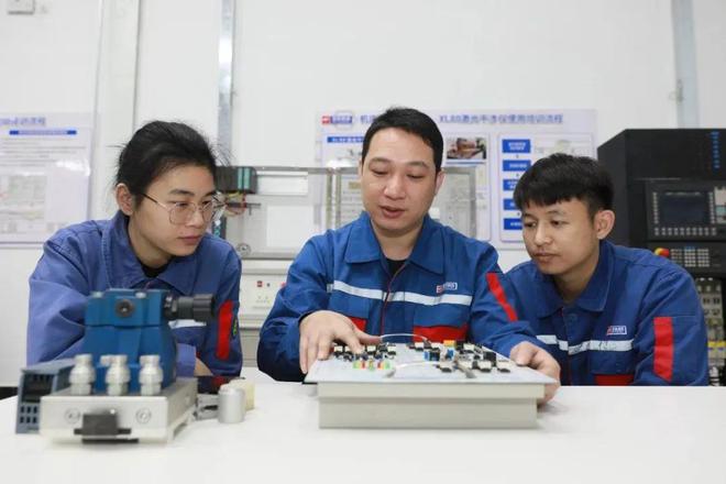 玉柴集团：全国人大代表李海桦携三项建议参加全国两会(图4)