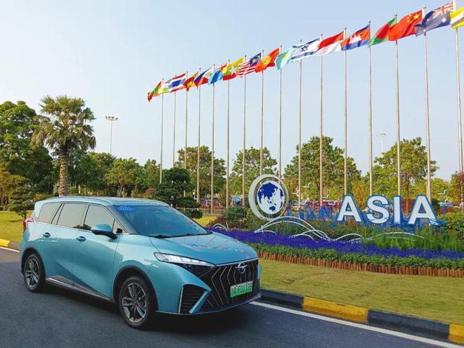 海马氢燃料电池汽车7X-H亮相第五届消博会(图4)