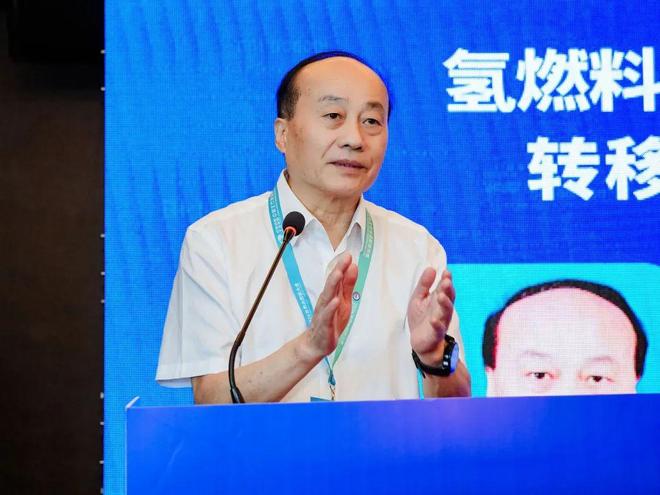 完美体育网站：2024氢燃料电池及氢发动机成果专业技术转移转化能力提升高级研修班顺利开班(图1)