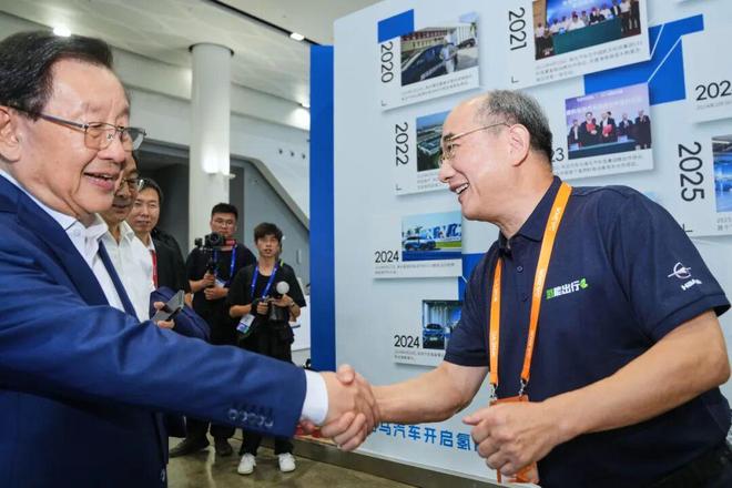 每一程都零碳——海马汽车携旗下南海氢行服务2025世界新能源汽车大会(图3)