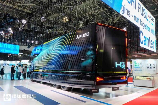 2025日本移动出行展｜氢内燃机、氢燃料电池卡车同台竞技！三菱扶桑现场展车阵容实拍(图12)