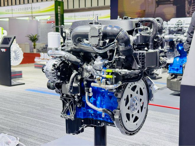 潍柴转型“密码”亮相2025内燃机展！(图10)