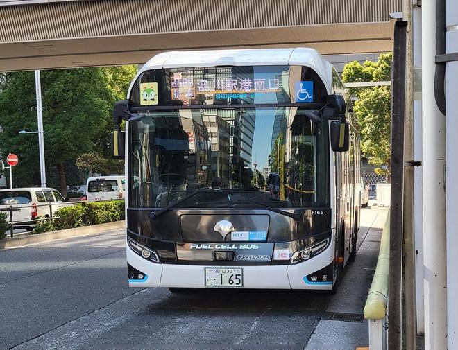 完美体育：七成石油靠进口每年花费上万亿发展电动汽车的我们没退路(图17)