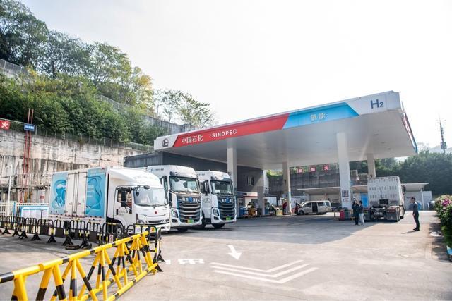 完美体育：国内首座地下储氢井加氢站累计供氢总量突破400吨(图2)