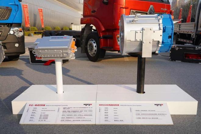 完美体育网站：多款商用车动力新品齐发！潍柴锚定2026新蓝图(图10)