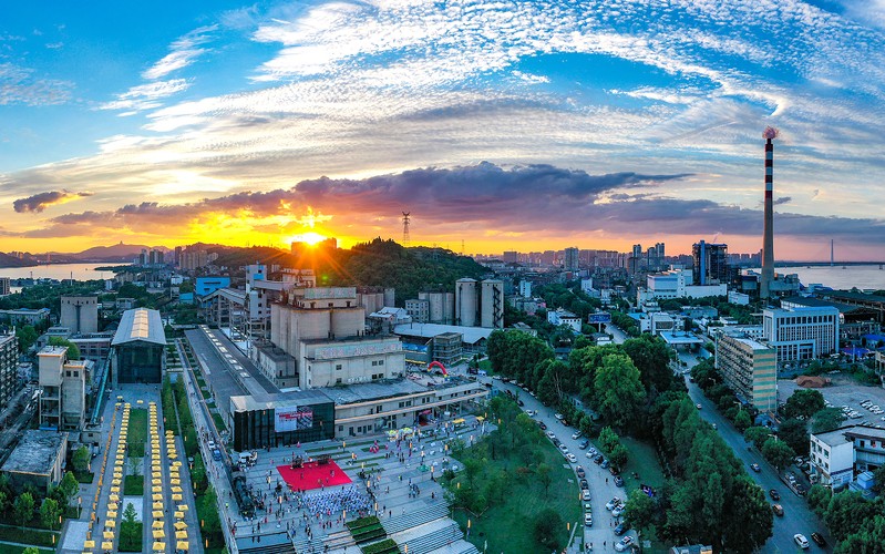 黄石2025火力全开！产业、文旅、民心、传承四重燃点炼就年度传奇(图7)